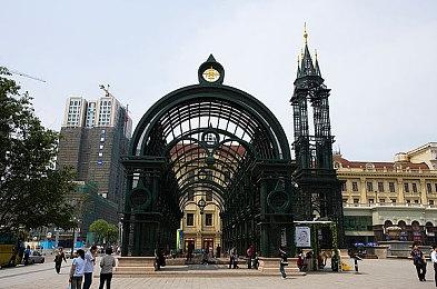 《博德之门3》发行预热短片展示新地点和浪漫镜头